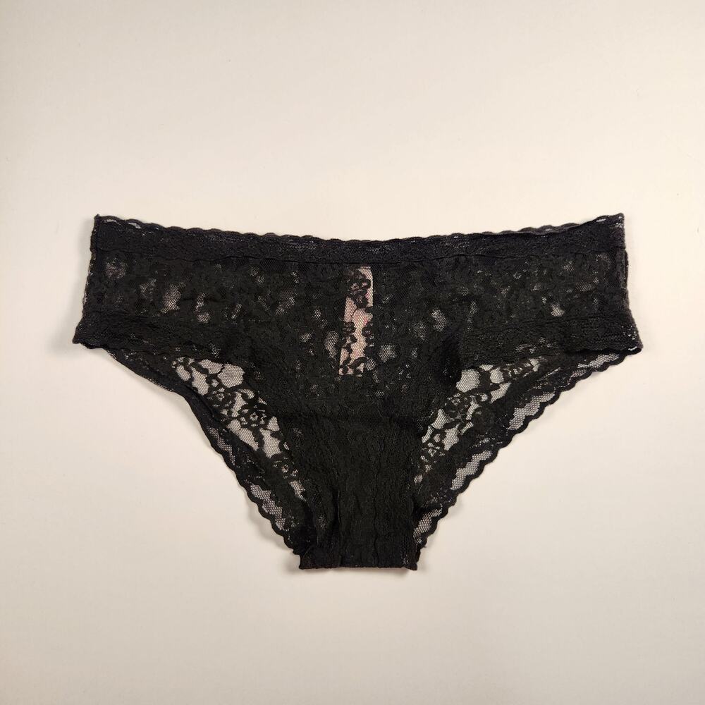 Victoria's Secret Very Sexy Lace Hiphugger Panty - Black Floral - Small